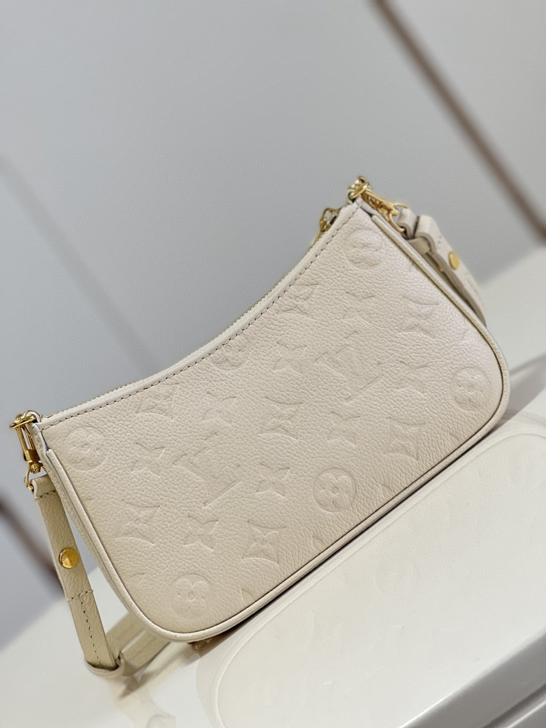 Top Quality Easy Pouch On Strap Monogram Empreinte Crème White For Spring, Womens Handbags, Shoulder Bags 7.5in/19cm Top Quality M81066