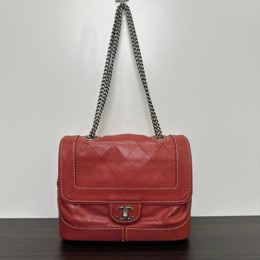 CHANEL Red Leather Shoulder Bags LB125188