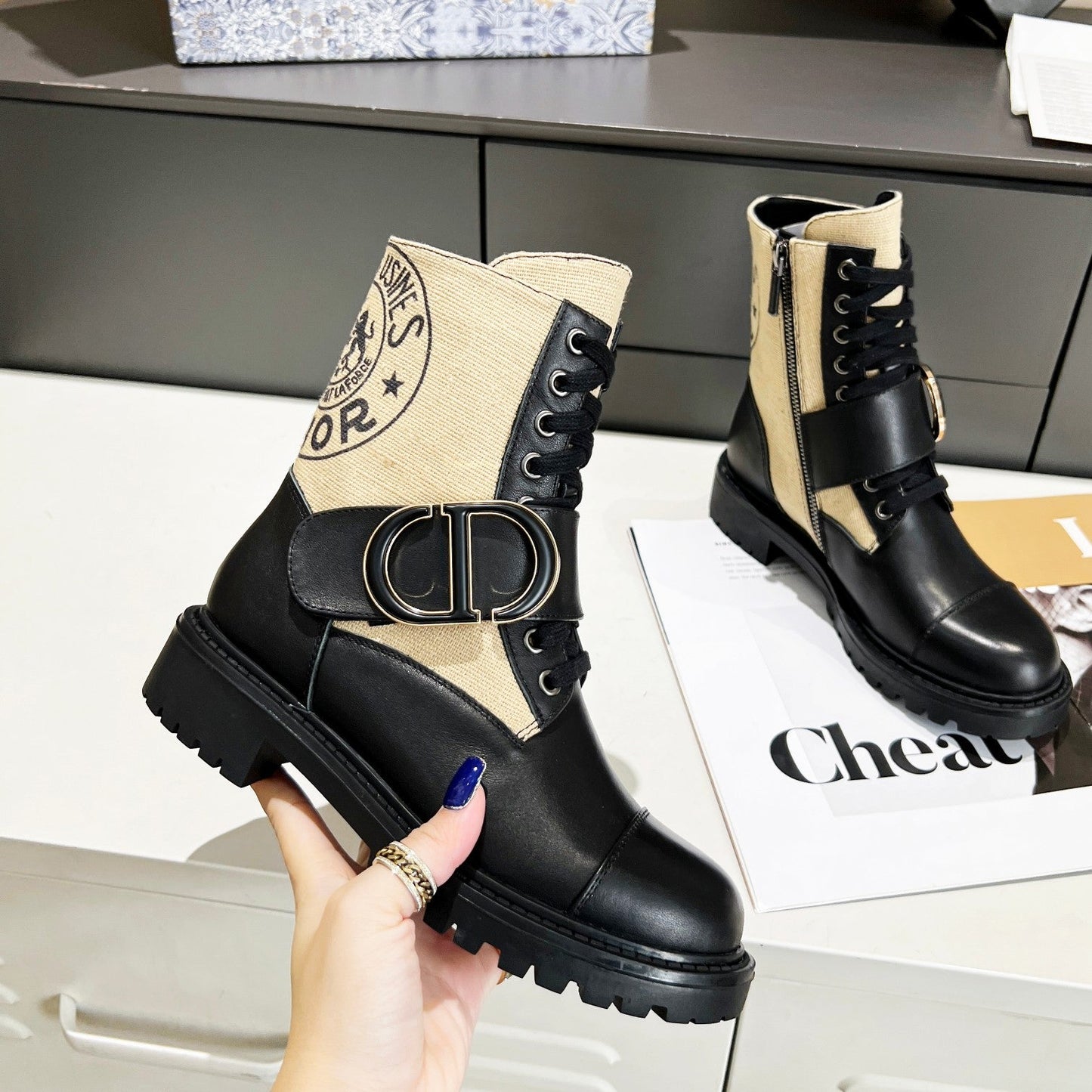 Luxury Shoes - Top QualityR - 802