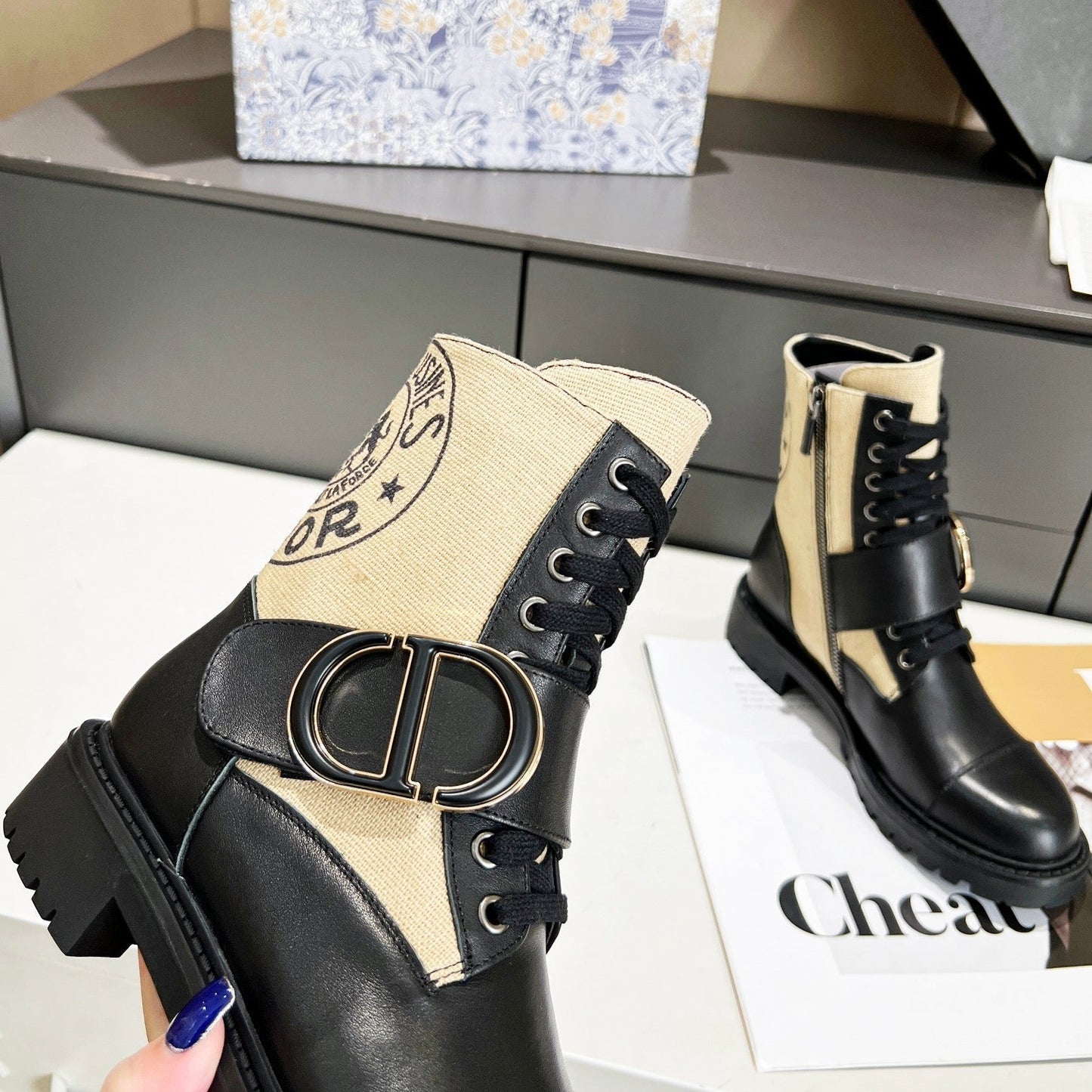 Luxury Shoes - Top QualityR - 881