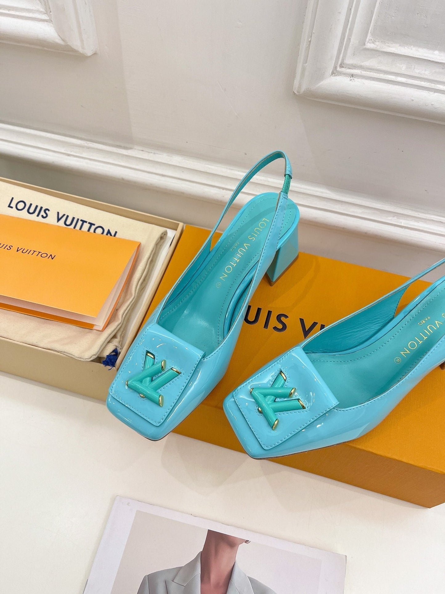 New 1:1 rep LUV High Heel Shoes 028