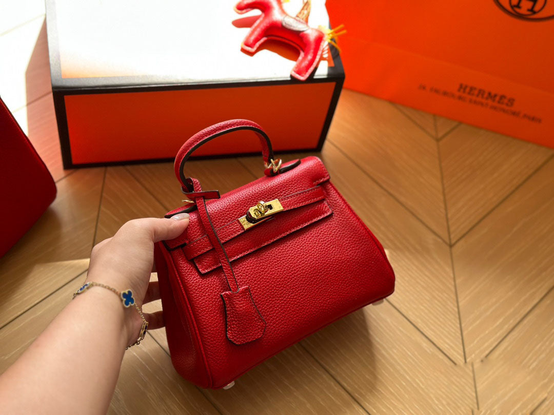 EN - New 1:1 rep  Bags HM 131