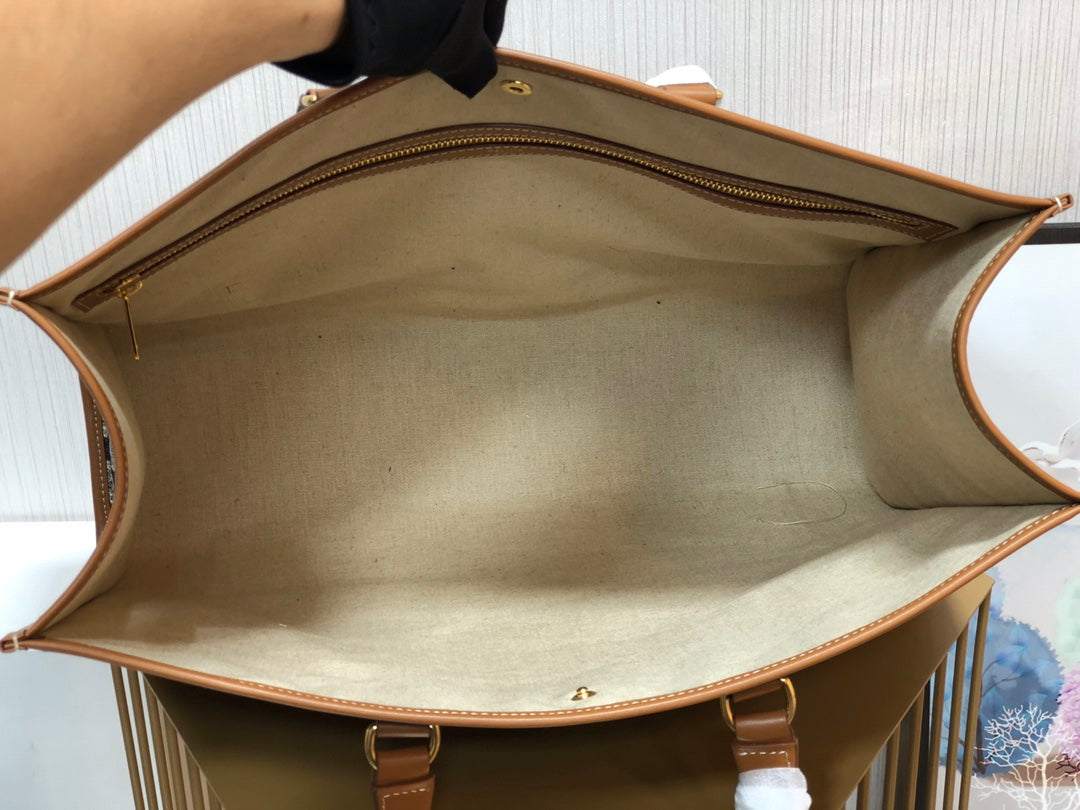 Top Quality Horizontal Cabas In Textile With Triomphe Embroidery Khaki For Women 17in/43cm 197002CS8.15KH