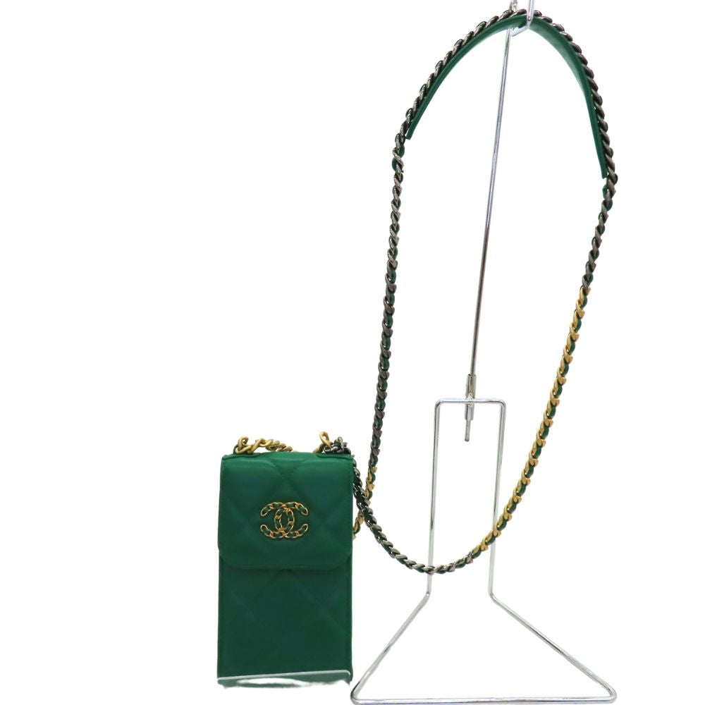 Chanel CHANEL19 Lambskin Shoulder Bag