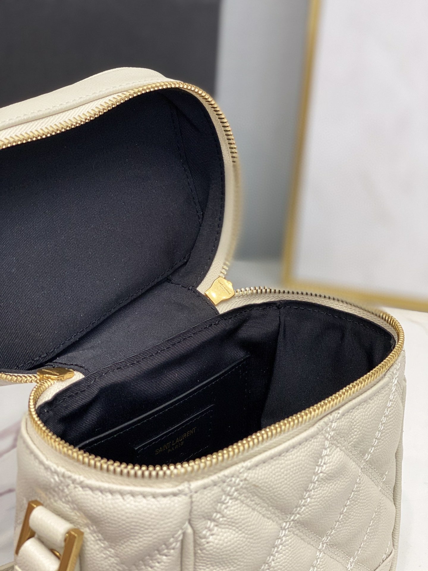 YSSL 80’s Vanity Bag In Carré-Quilted Grain De Poudre White For Women 6in/16.5cm YSL 649779DME279207
