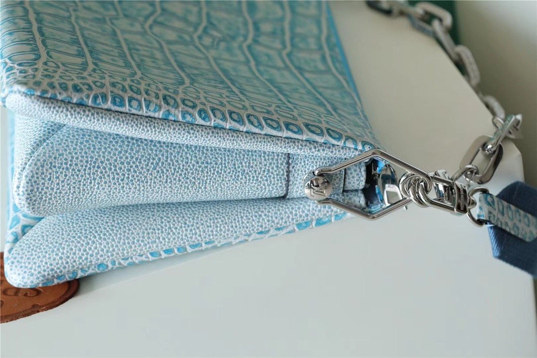 Top Quality Coussin PM High Shiny Alligator Light Blue For Women,  Shoulder And Crossbody Bags 10.2n/26cm Top Quality 