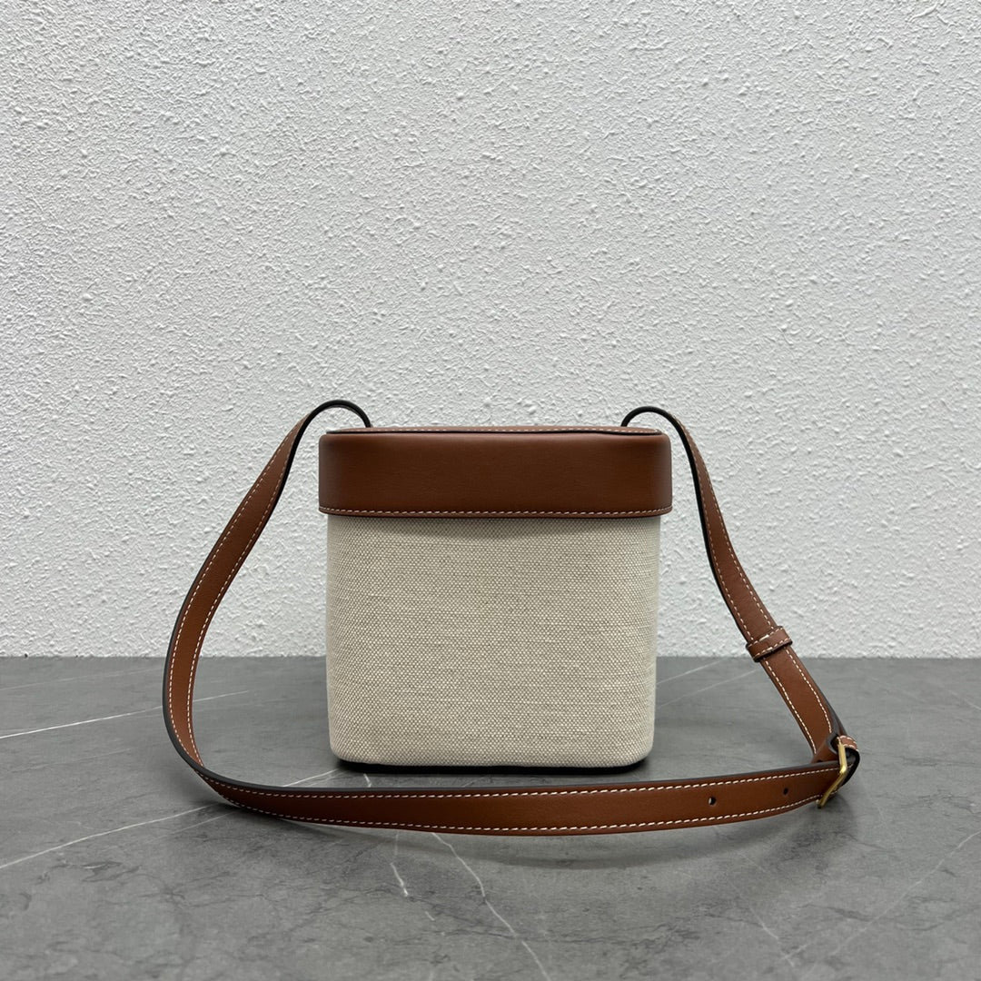 Top Quality MeTop Qualityum Box Cuir Triomphe In Textile Natural / Tan For Women 6in/16cm 199252ETop Quality.02NT
