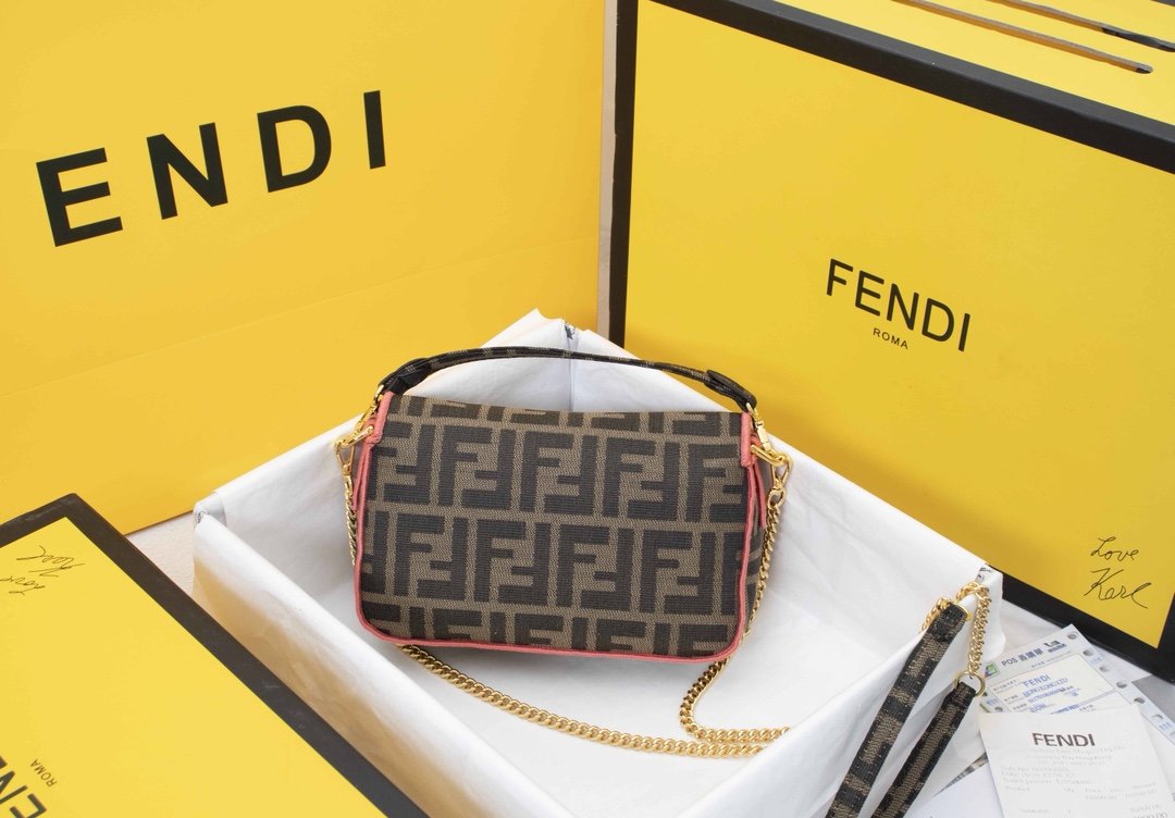 EN - New 1:1 rep  Bags FEI 163