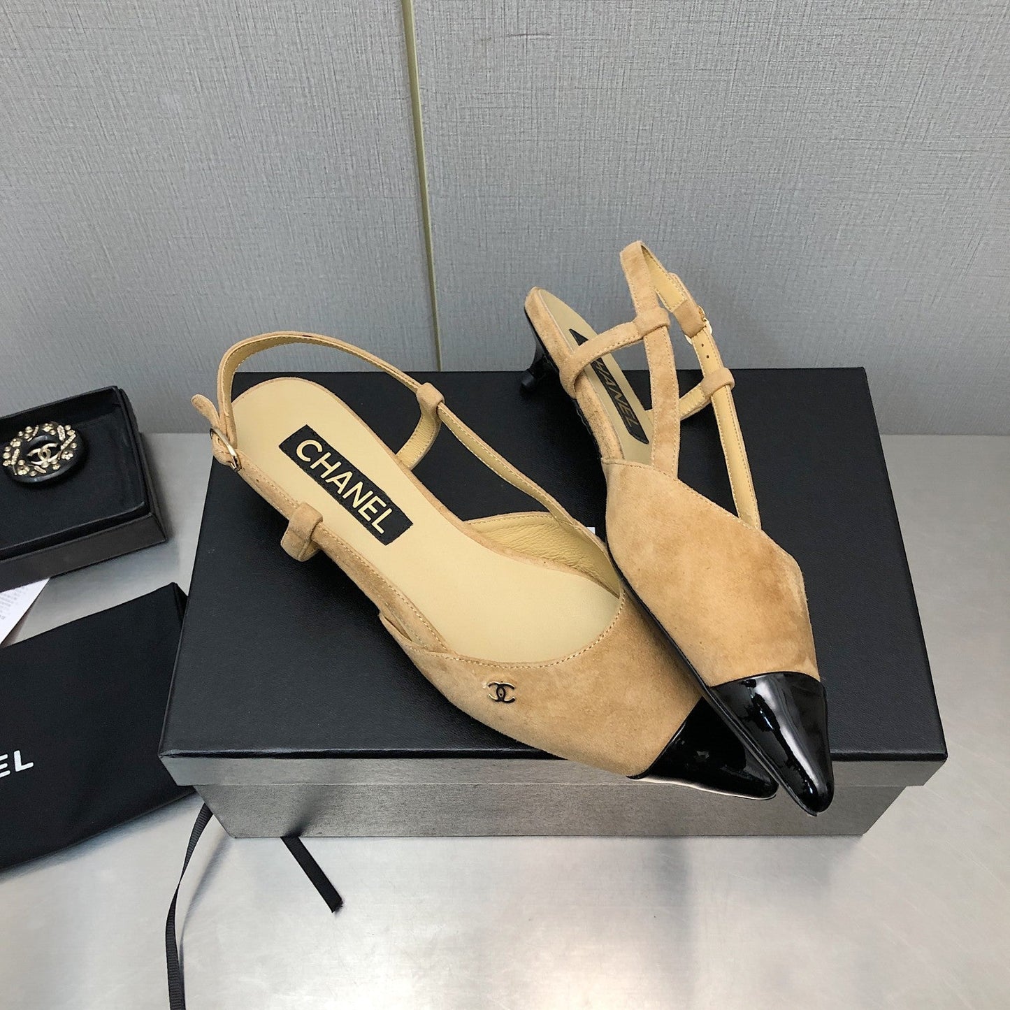 New 1:1 rep CHL High Heel Shoes 065