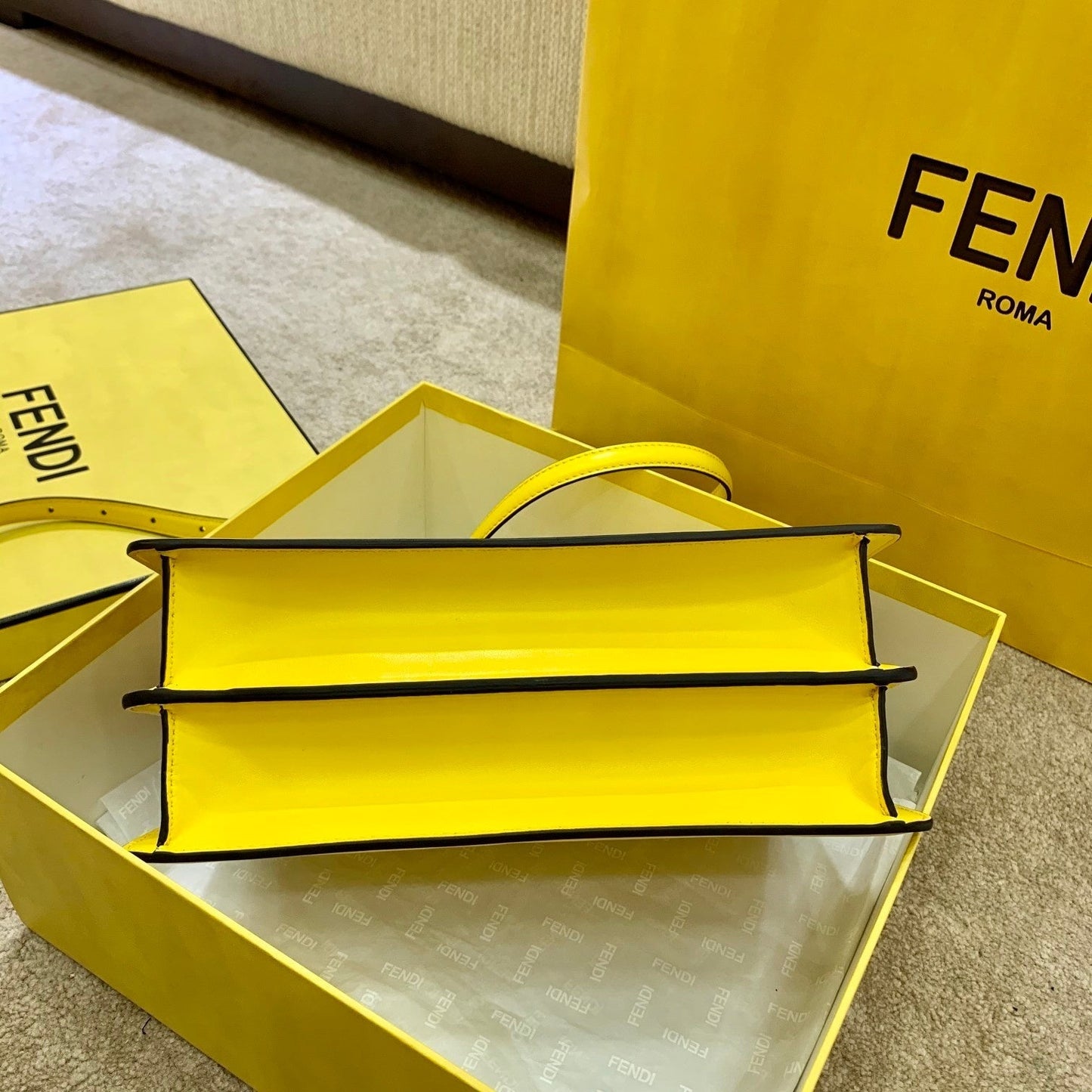 Top QualityTop Quality Peekaboo ISeeU East-West Yellow For Women, Women’s Handbags 11in/29cm FF 8BN323