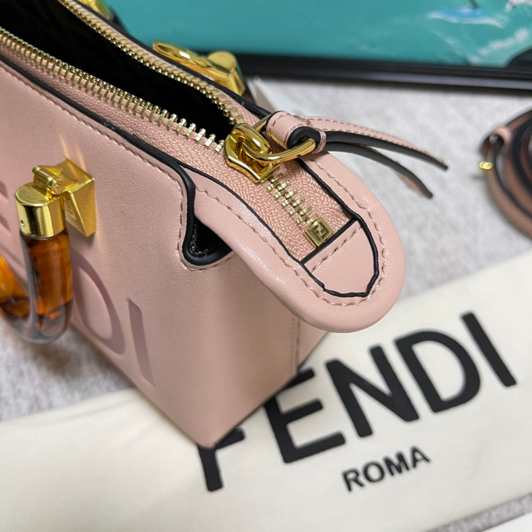EN - New 1:1 rep Lux Bags FEI 264