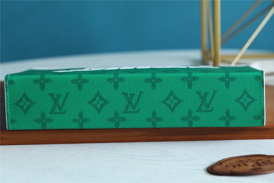 Top Quality Pochette Voyage MM  Monogram Canvas Green By Virgil Abloh For Fall-Winter, Travel Accessories 27cm Top Quality M80803