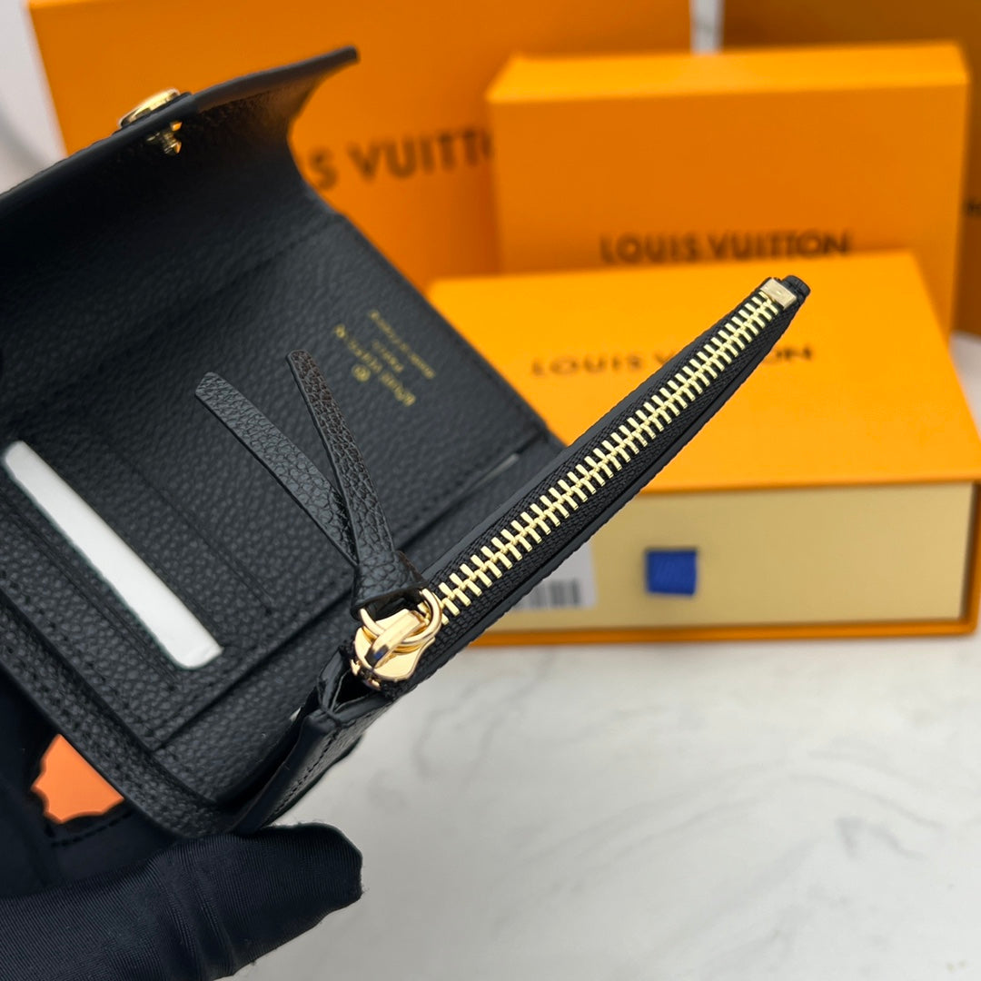 EN - New 1:1 rep  Wallet LUV 135