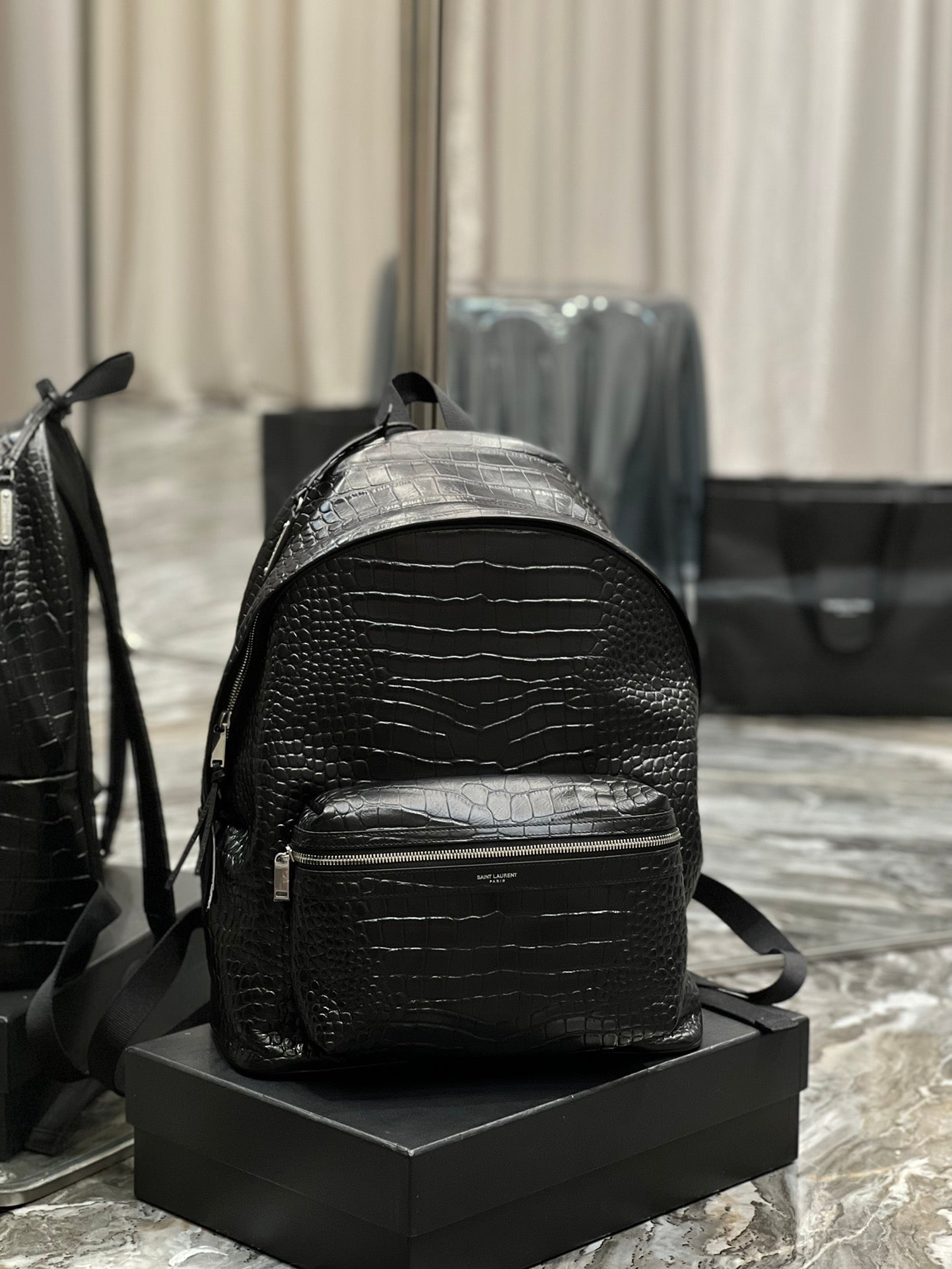 YSSL City Backpack Black For Women, Women’s Bags 16.1in/41cm YSL‎ 534967DZE2F1000