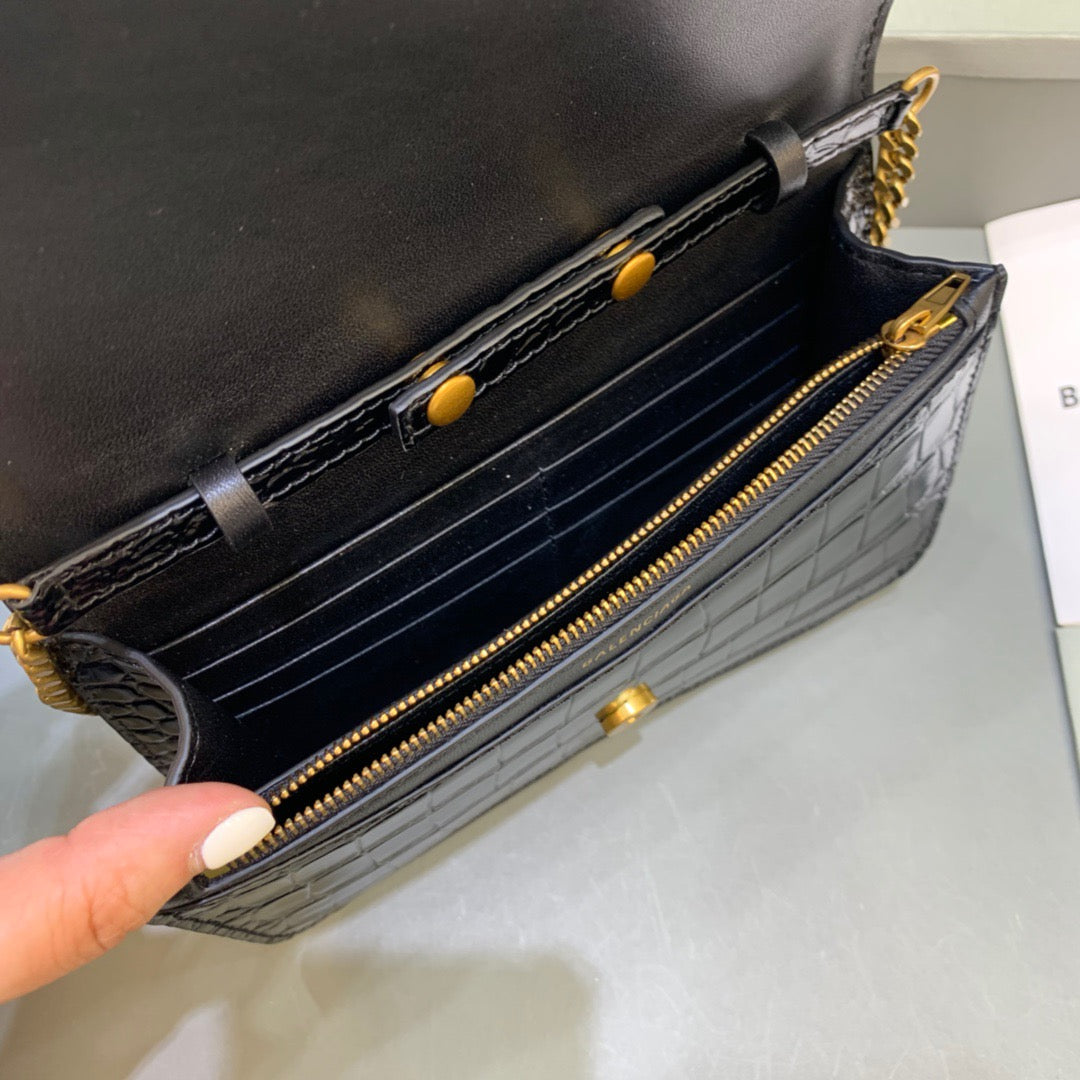 Top Quality Croc Embossed Patent B Bag With Chain In Black, For Women,  Bags 7.9in/20cm
