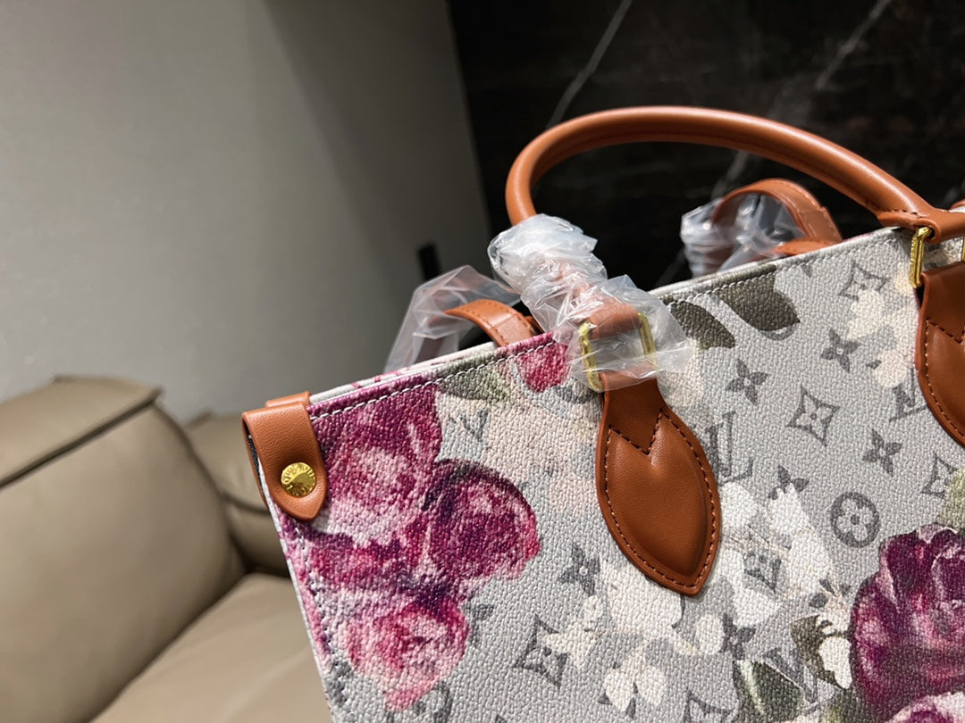 EN - New 1:1 rep Lux Bags LUV 555