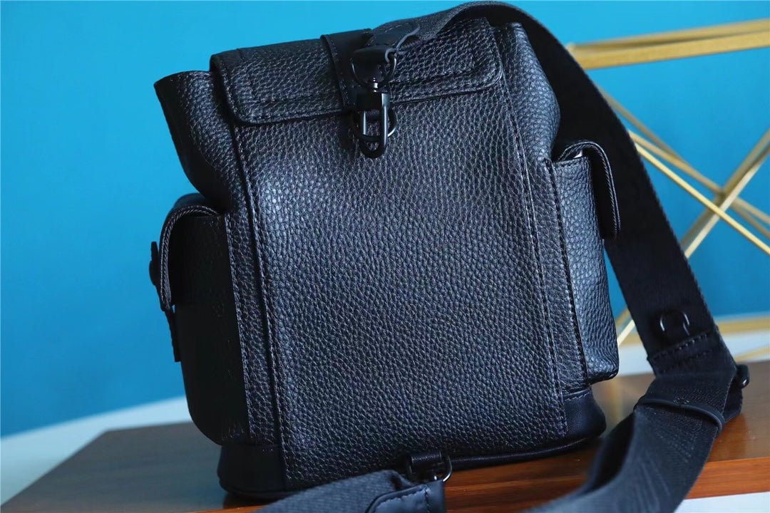 Top Quality Christopher XS Taurillon Black For Men, Bags, Shoulder And Crossbody Bags 7.7in/19.5cm Top Quality M58495