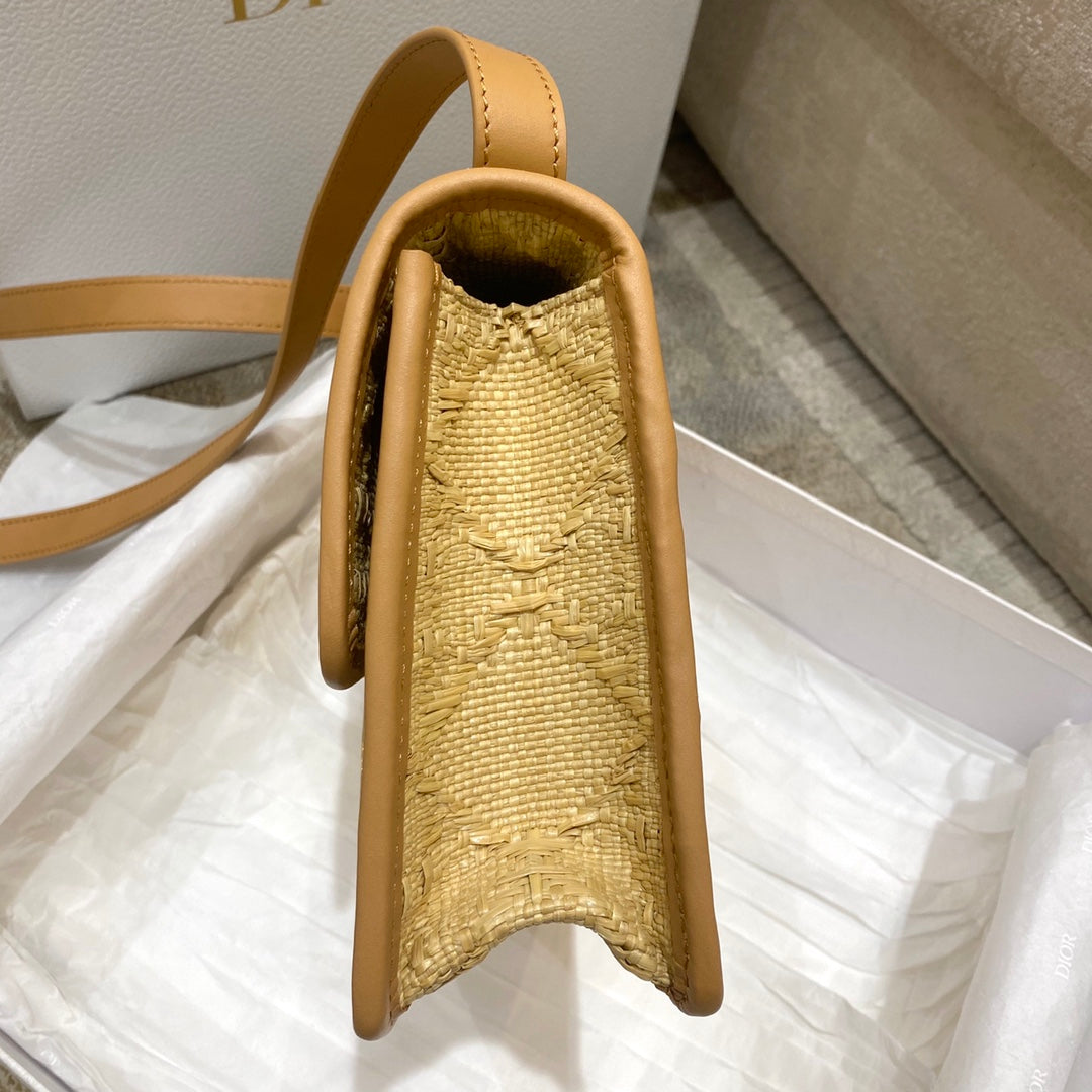 Top Quality 30 Montaigne Bag Natural Cannage Raffia, Brown Handbags, Shoulder Bags, Crossbody Bags, 24cm CD M9203UMBE_M925