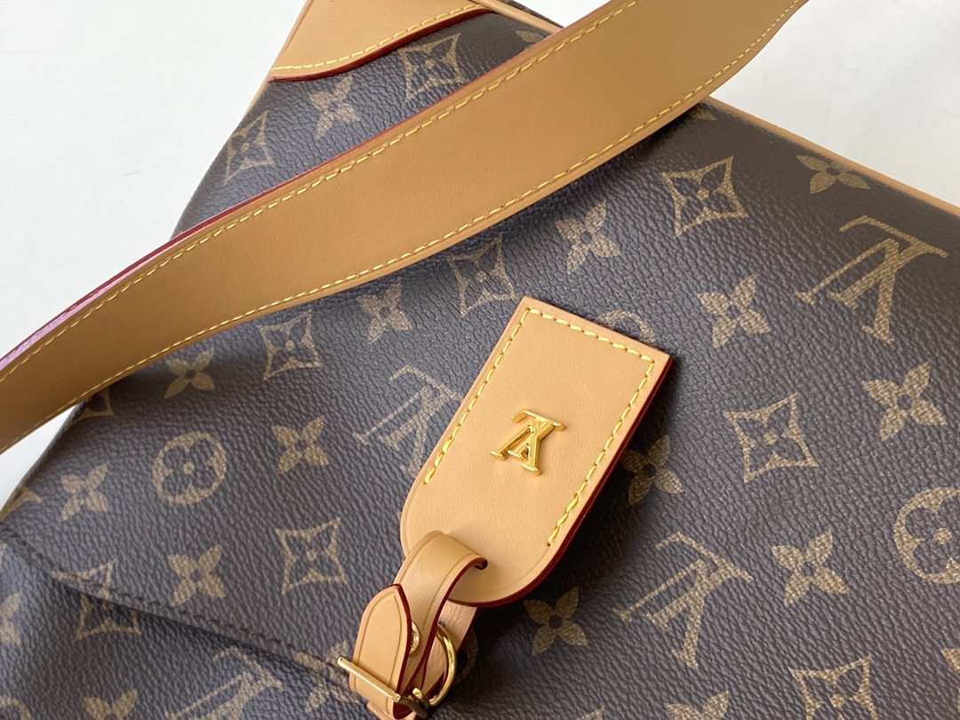 Top Quality Crossbody 31cm Brown
