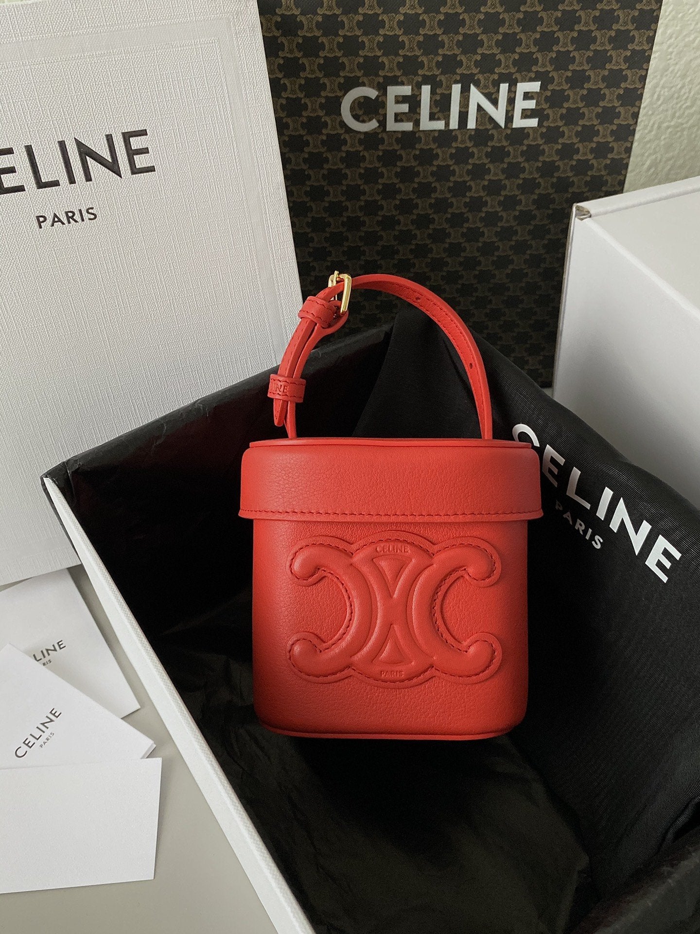 Top Quality Small Box Cuir Triomphe Red For Women 4in/11cm 199263EFB.27BR