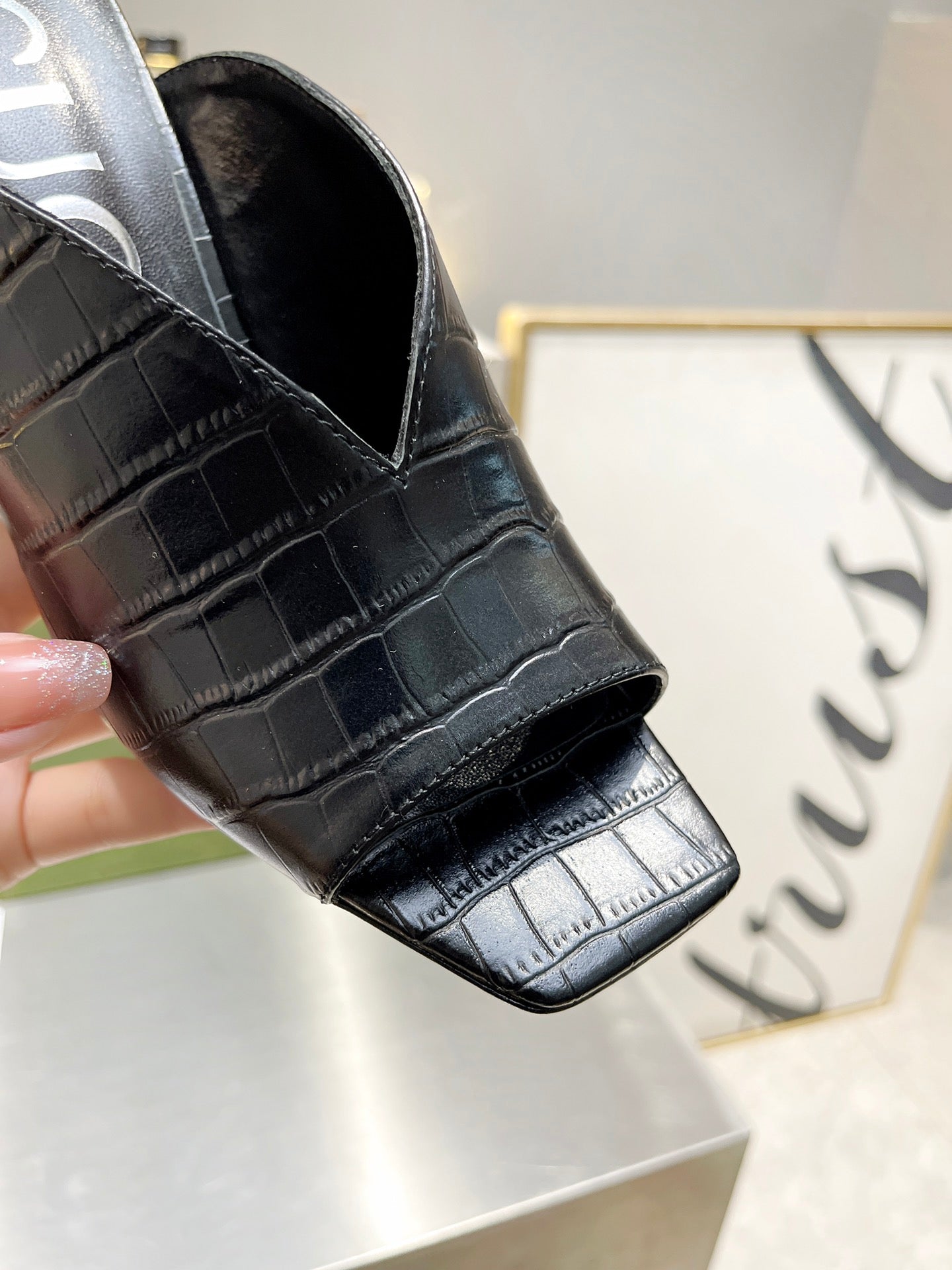 New 1:1 rep GCI HIGH HEELS 038