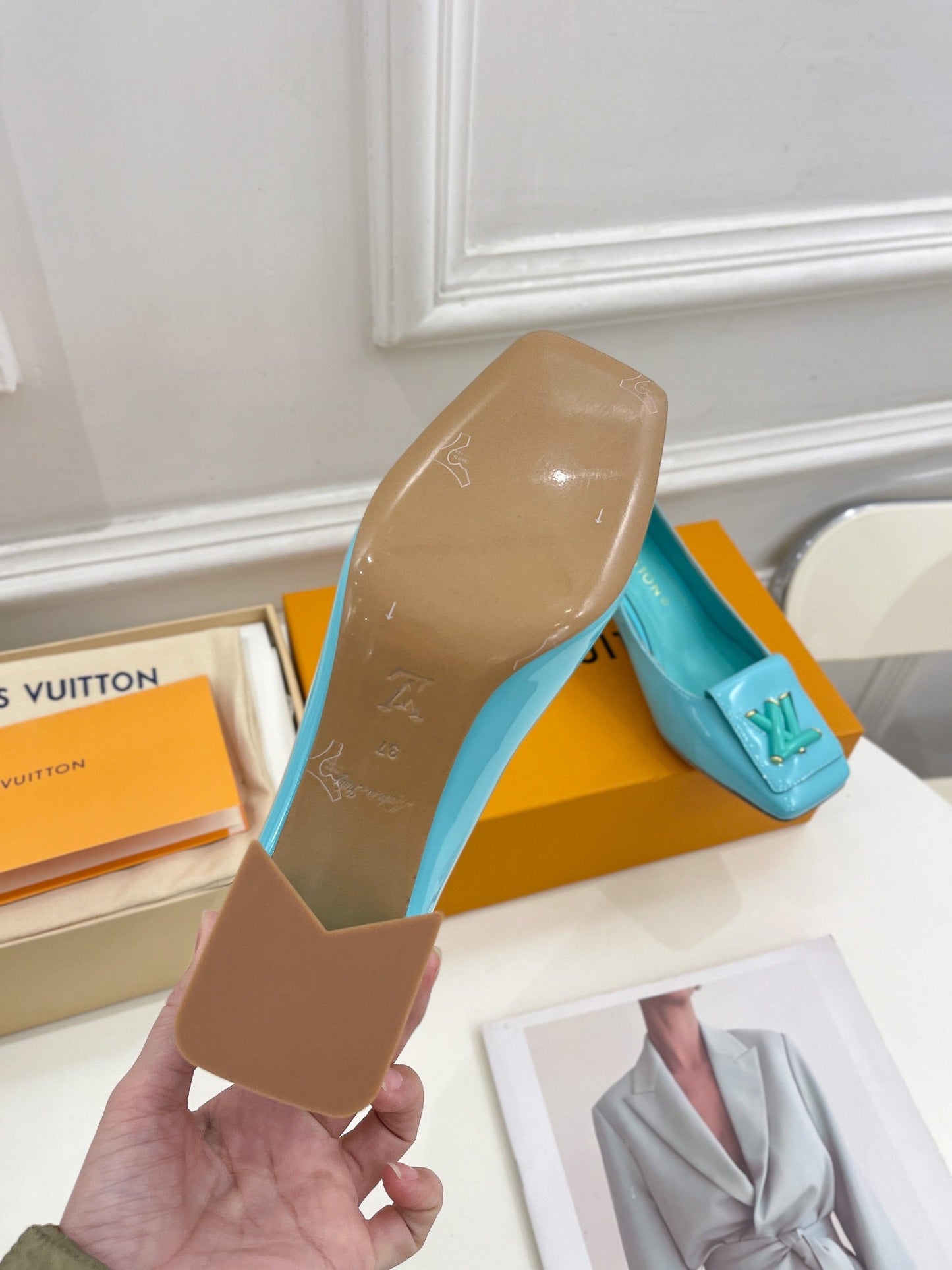 New 1:1 rep LUV High Heel Shoes 036