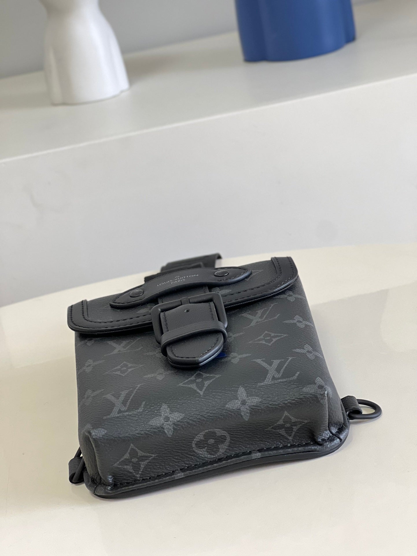 Top Quality Saumur Slingbag Monogram Eclipse Black For Men, Bags, Crossbody Bags 7.1in/18cm Top Quality M45912