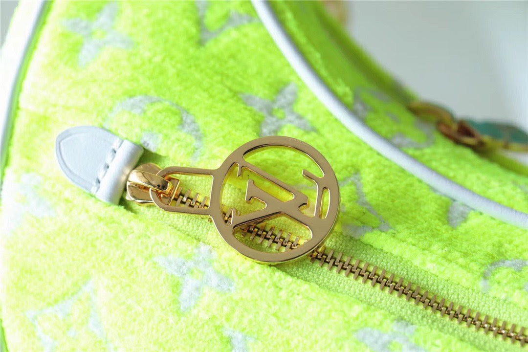 Top Quality Loop Monogram Yellow For Women, Womens Handbags, Shoulder Bags And Crossbody Bags 9.1in/23cm Top Quality M81484