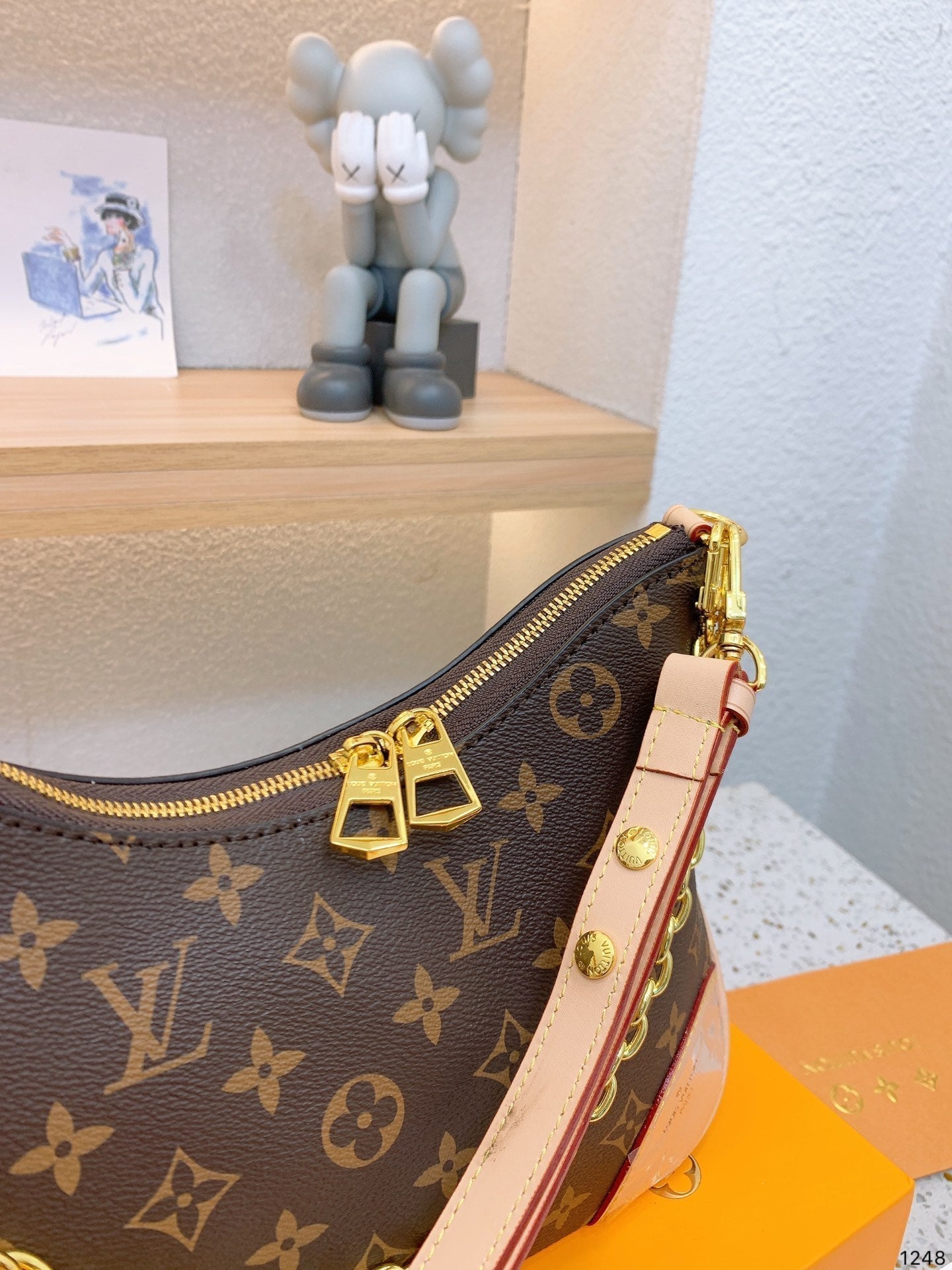 EN - New 1:1 rep Lux Bags LUV 547