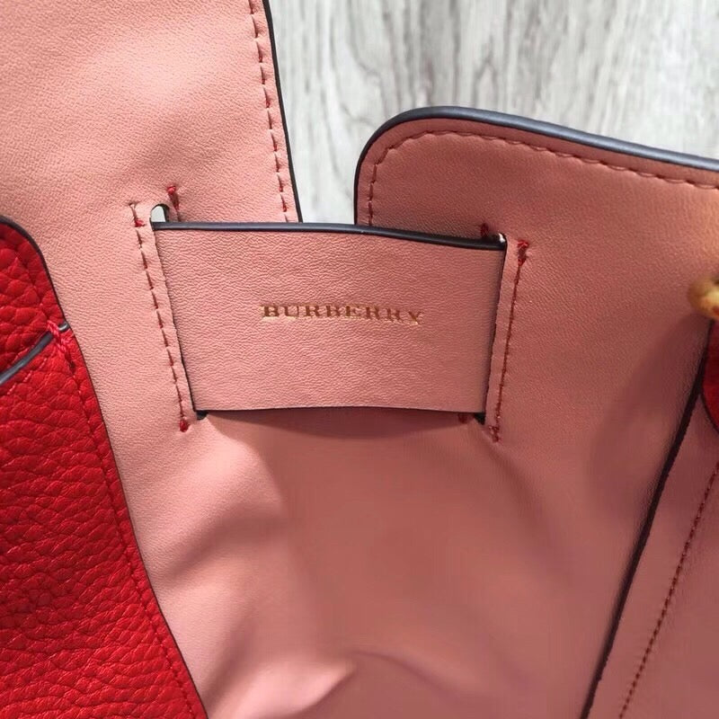 Top Quality The Small Equestrian Knight Top Handle Belt Bag Red For Women, Bags 14in/36cm