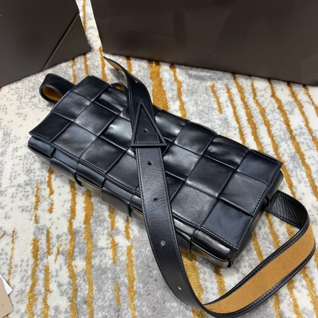 Top Quality Brick Cassette Bag For Women 11in/28cm In Black 709360VMAY18425