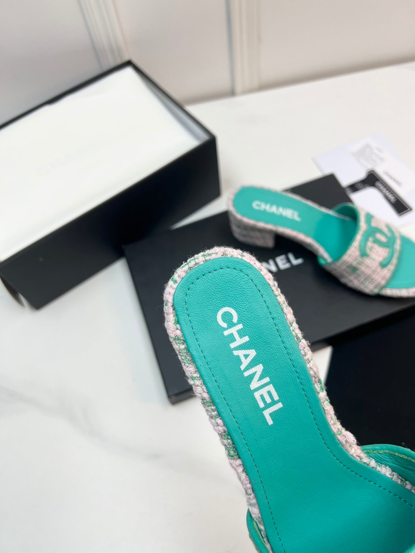 New 1:1 rep CHL High Heel Shoes 057