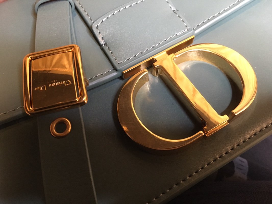 EN - New 1:1 rep  Bags DIR 239