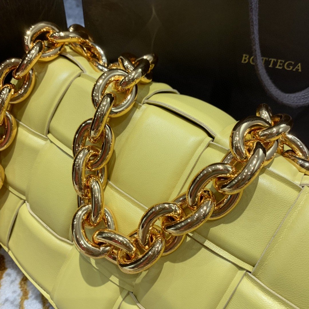 Top Quality Chain Cassette Bag For Women 10.2in/26cm In Yellow