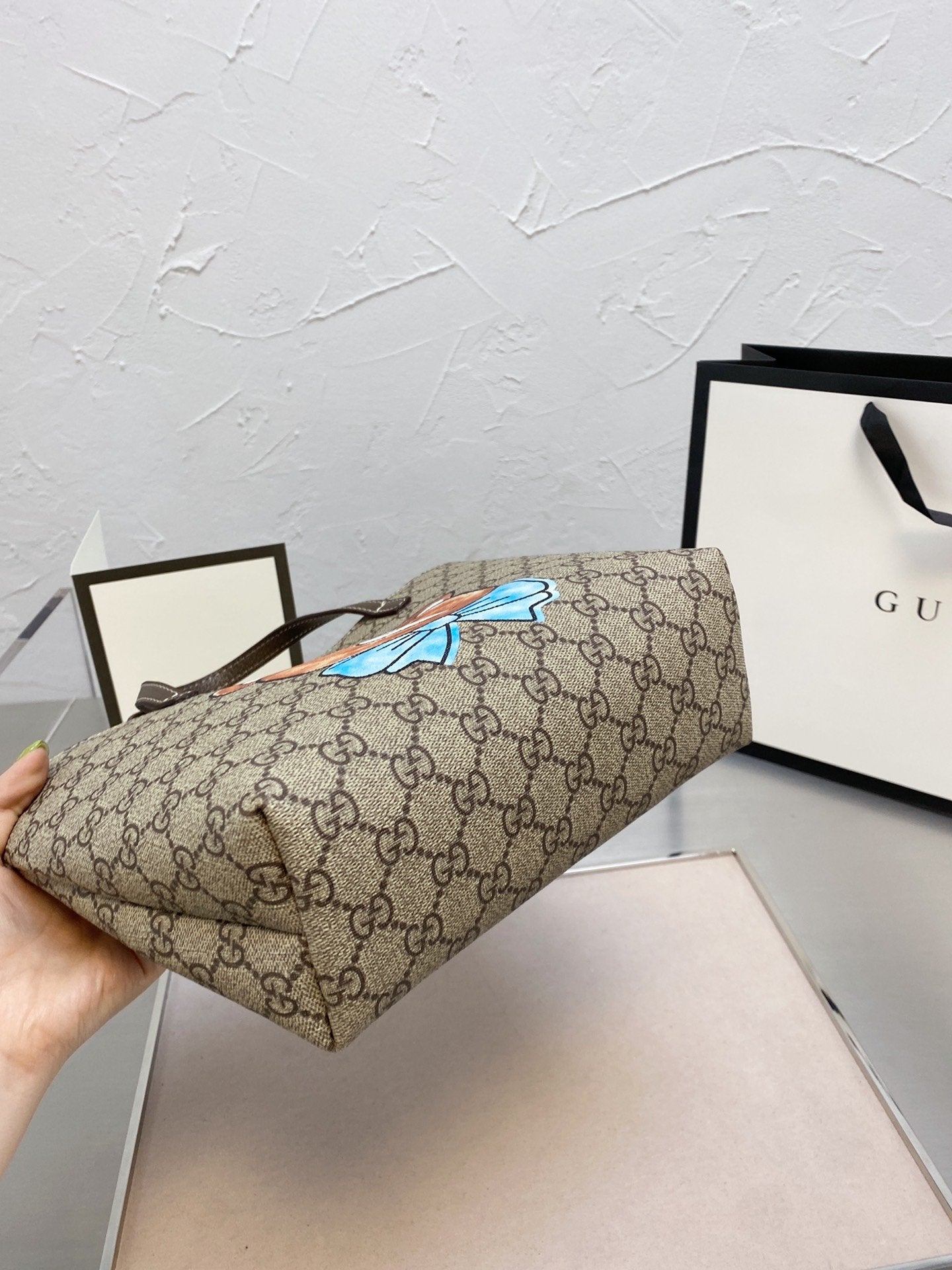 EN - New 1:1 rep  Bags GCI 207