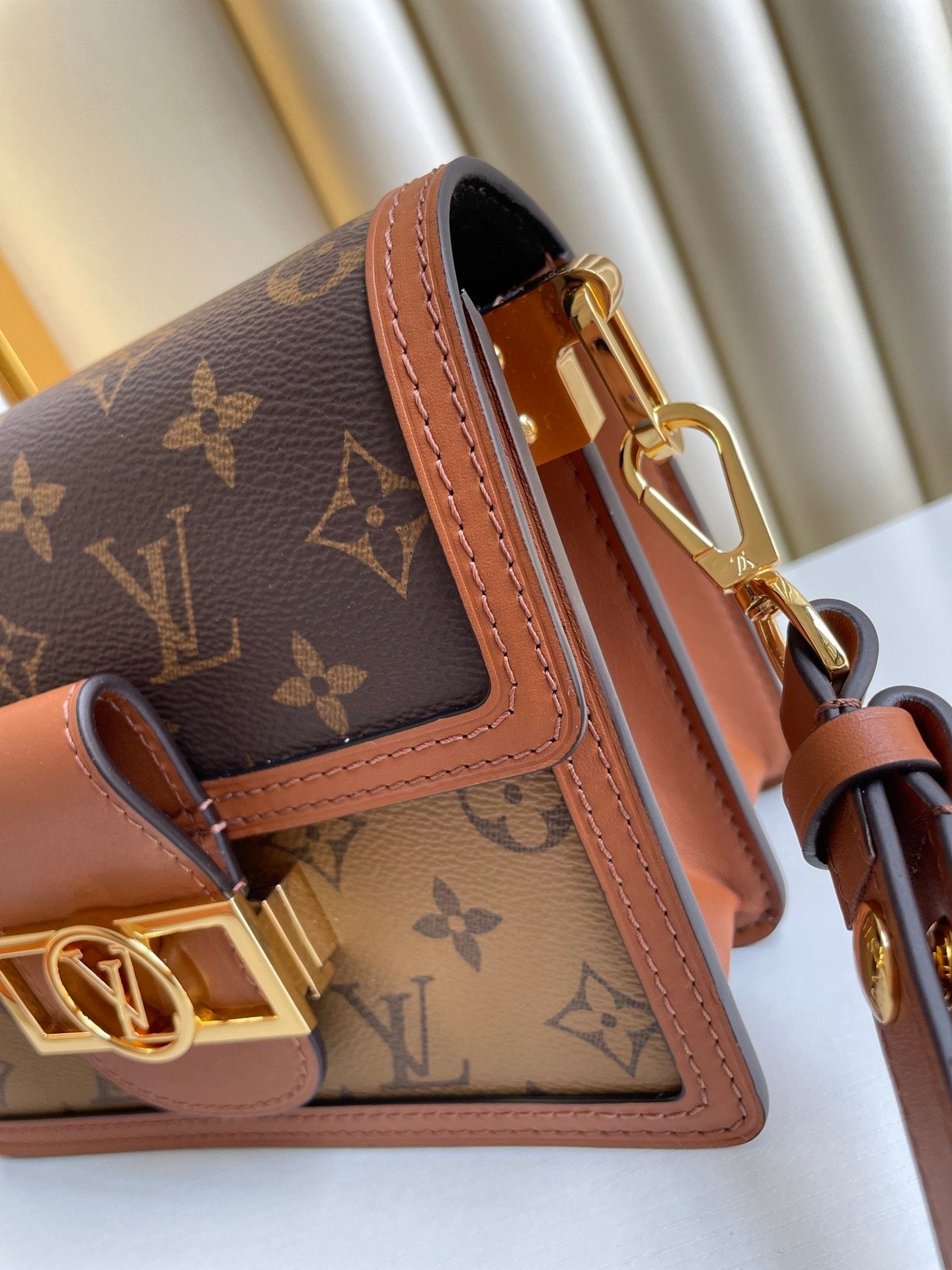 Top Quality Mini Dauphine Monogram And Monogram Reverse Canvas By Nicolas Ghesquière For Spring-Summer, For Women  Shoulder Bags 20cm Top Quality M45959