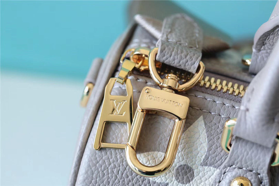 Top Quality Papillon BB Monogram Empreinte Tourterelle / Creme Beige For Women, Womens Handbags, Shoulder Bags And Crossbody Bags 7.9in/20cm Top Quality M46031