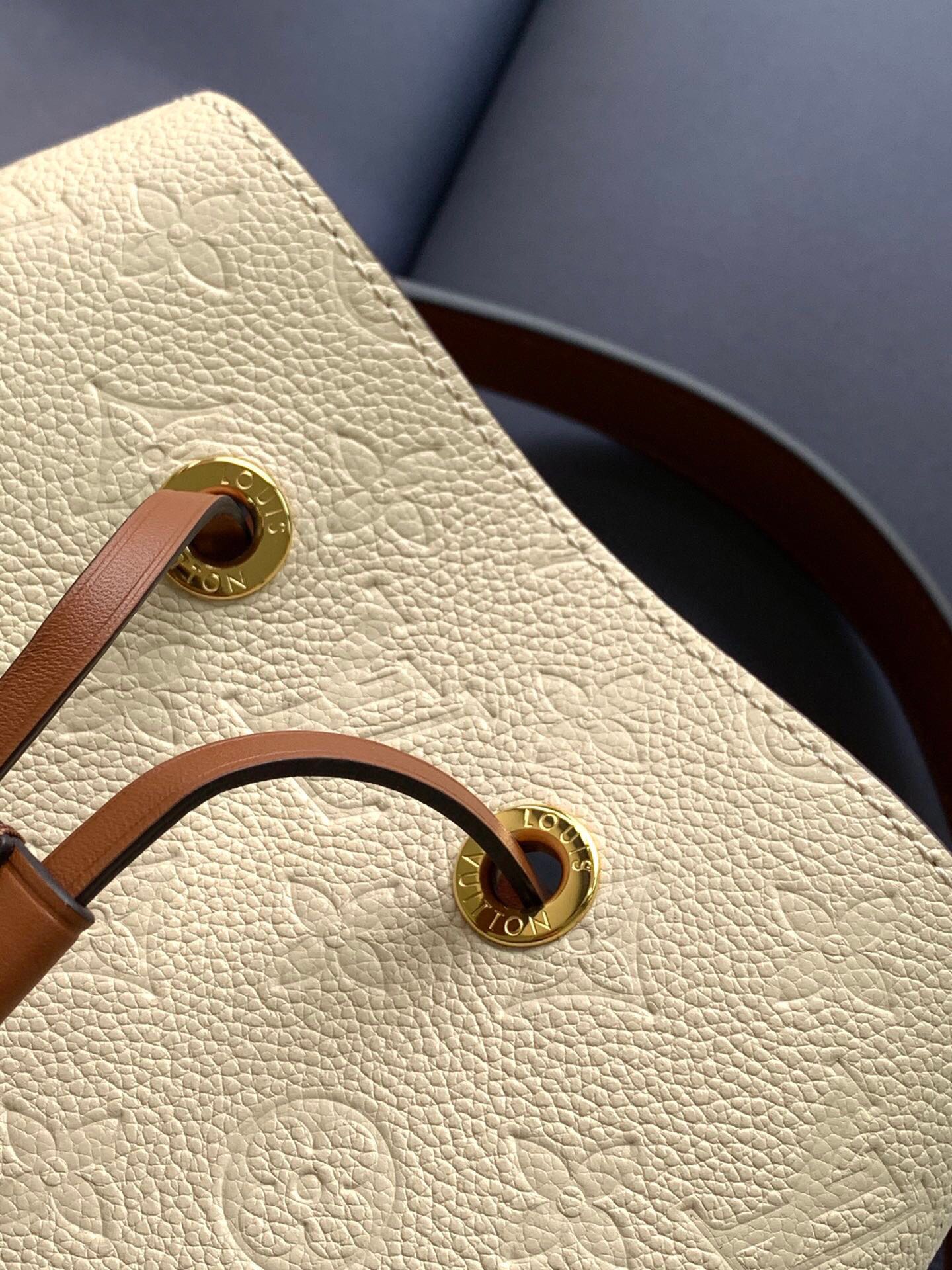 Top Quality NeoNoe MM Bucket Bag Monogram Empreinte Creme For Women, Womens Bags, Shoulder Bags 10.2in/26cm Top Quality M45307