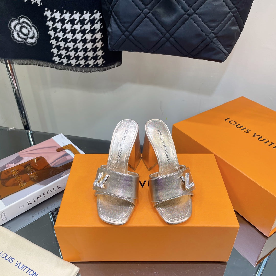 New 1:1 rep LUV High Heel Shoes 022