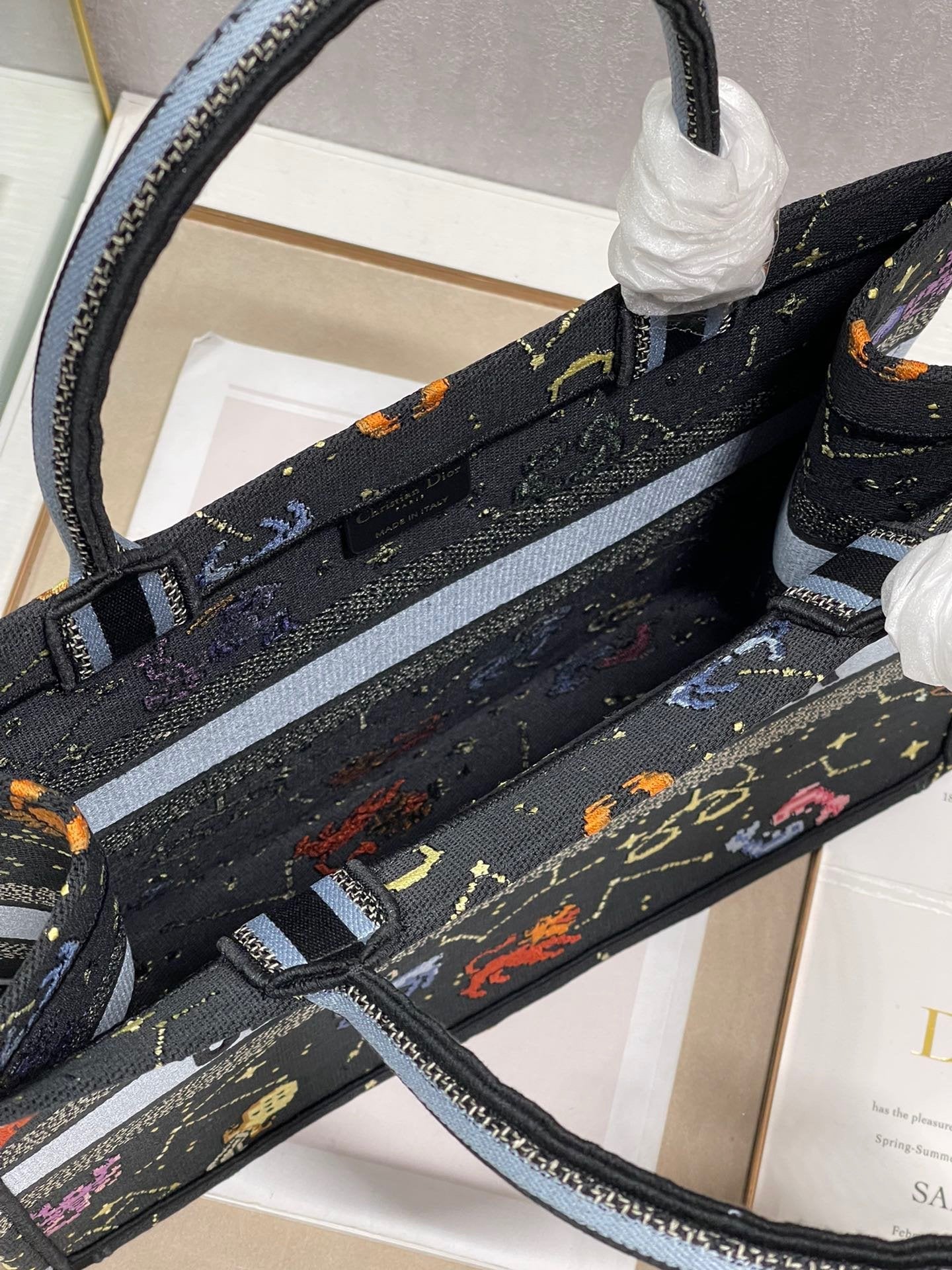 Top Quality MeTop Qualityum Book Tote Black Multicolor, For Women, Womens Handbags 14in/36cm CD M1296ZRTY_M911