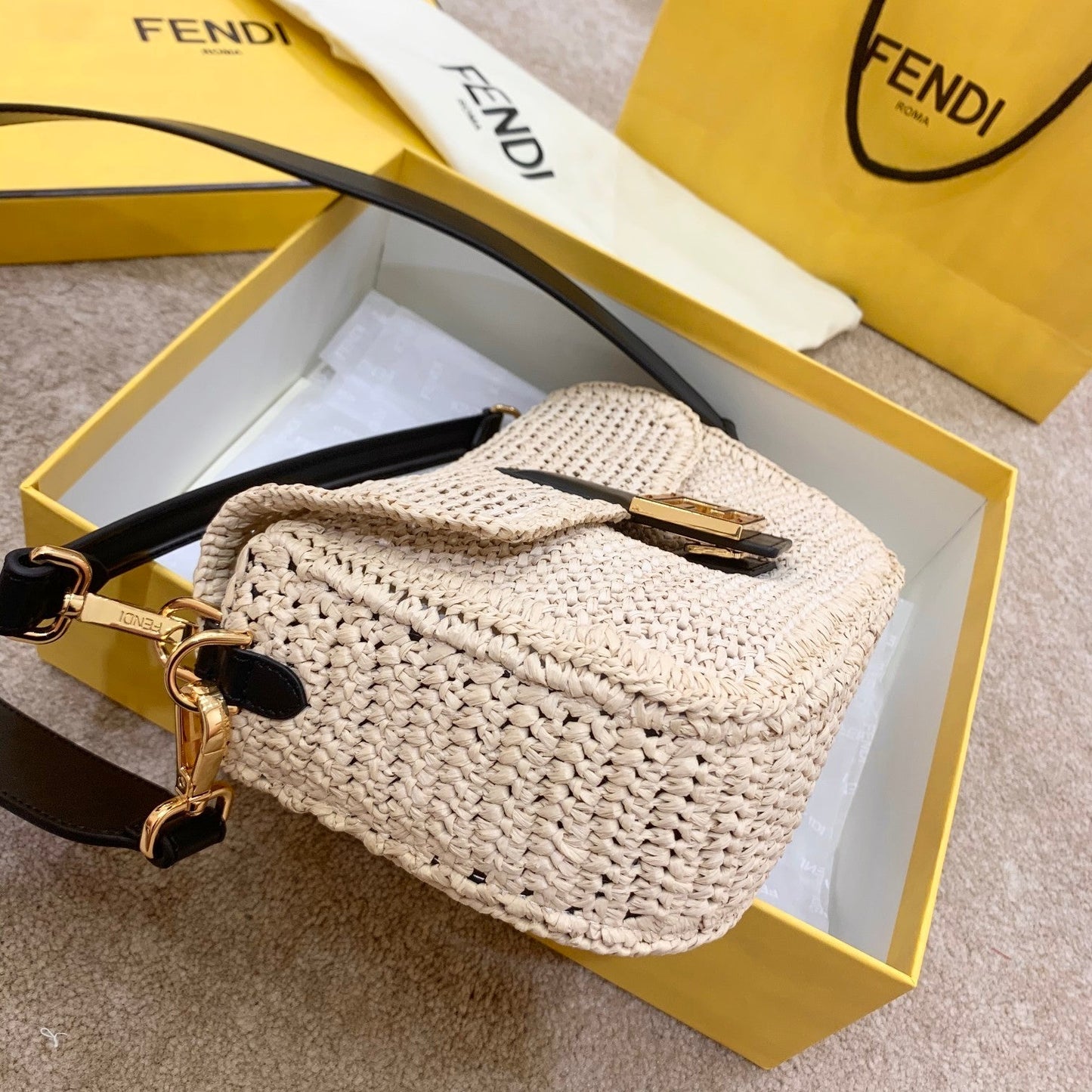 Top QualityTop Quality Baguette Woven Straw Black For Women, Women’s Handbags, Shoulder And Crossbody Bags 10in/26cm FF