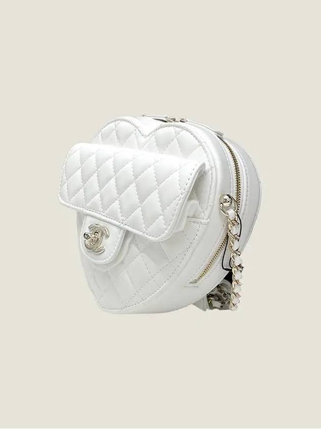 CC Logo Heart Chain Lambskin Cross Bag White Chanel