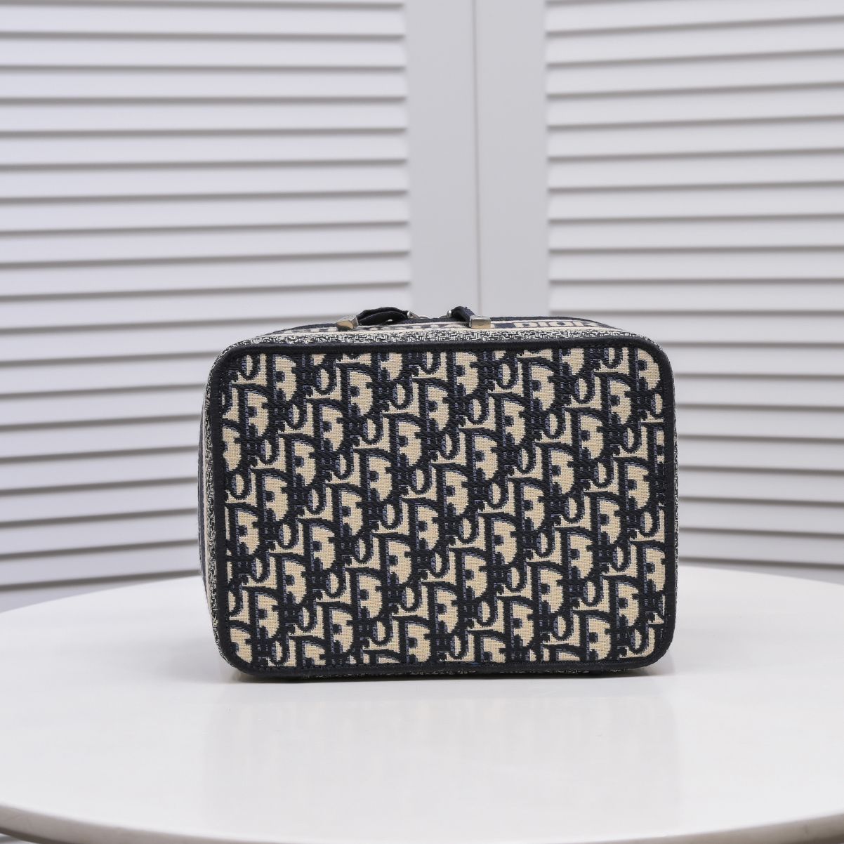 EN - New 1:1 rep  Bags DIR 266