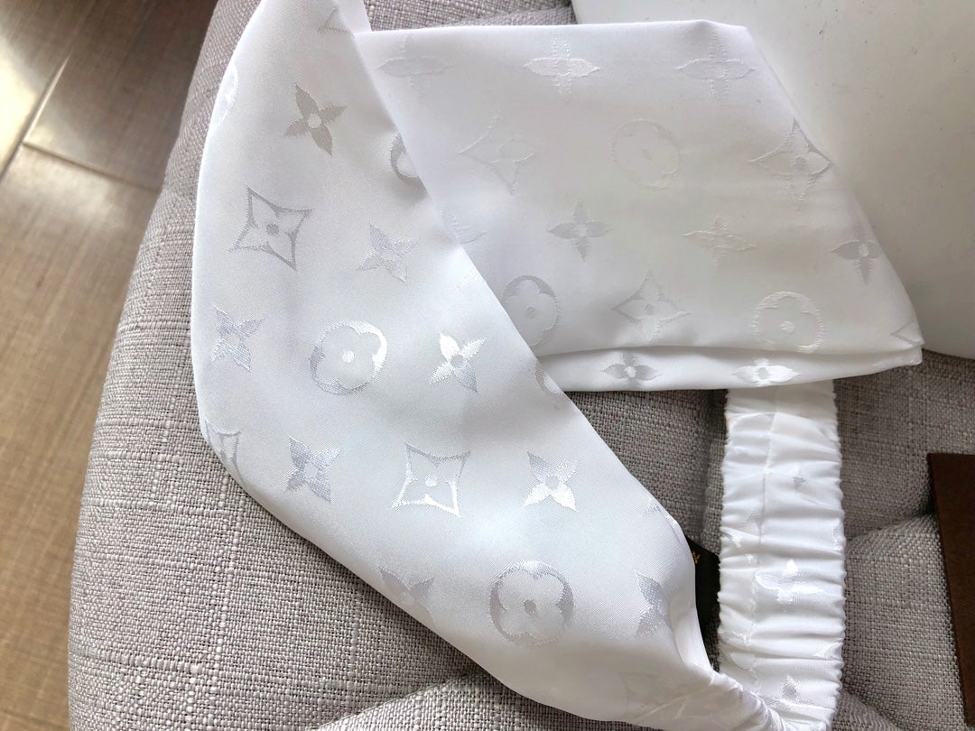 EN - Luxury Hair Band LUV 052