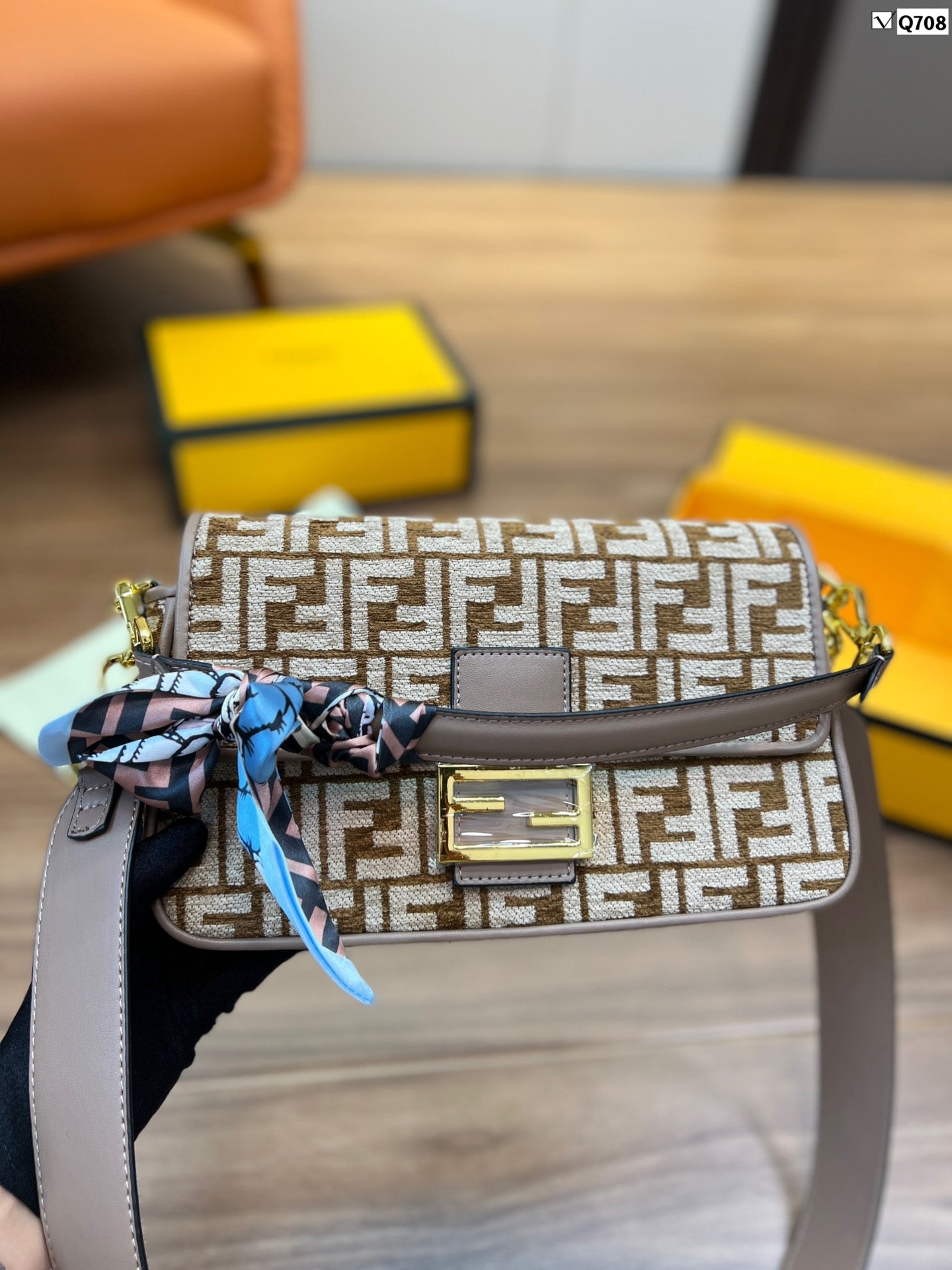 EN - New 1:1 rep Lux Bags FEI 267