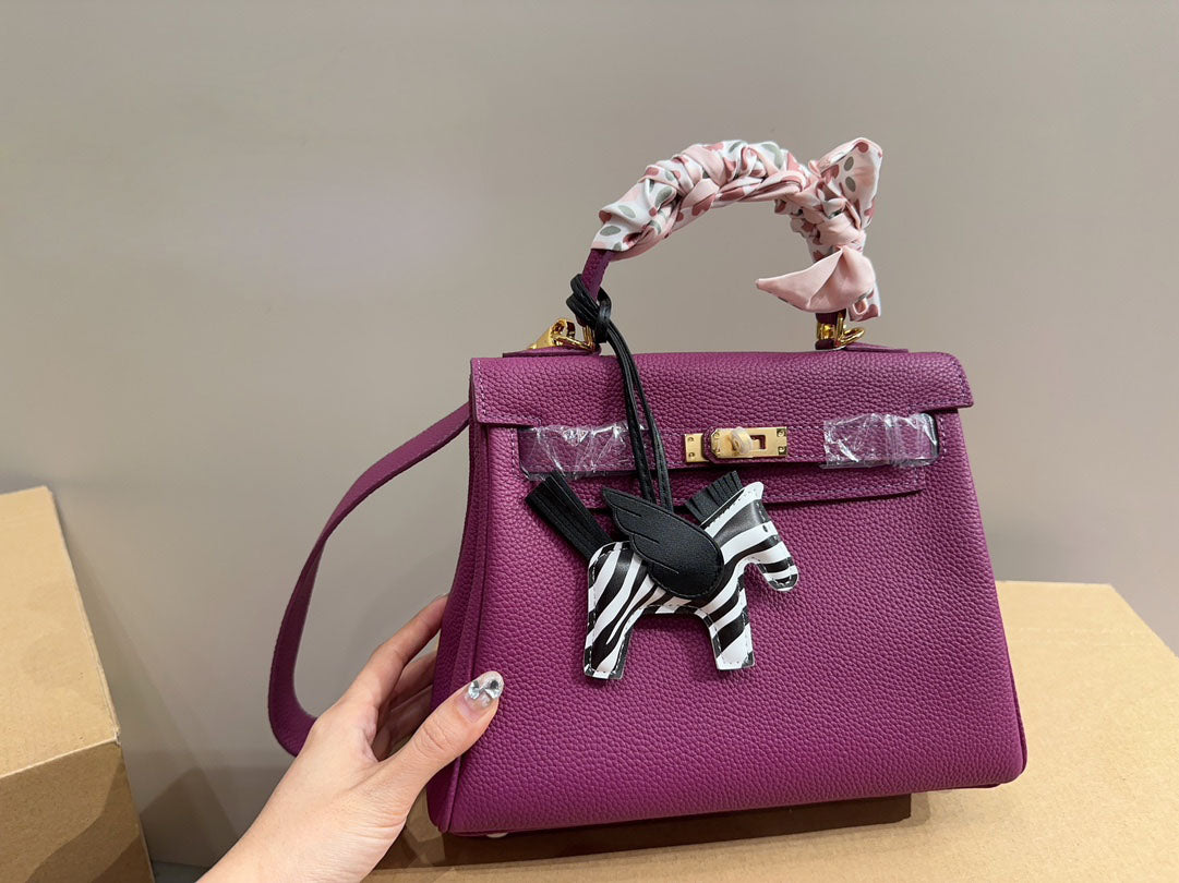 EN - New 1:1 rep  Bags HM 130