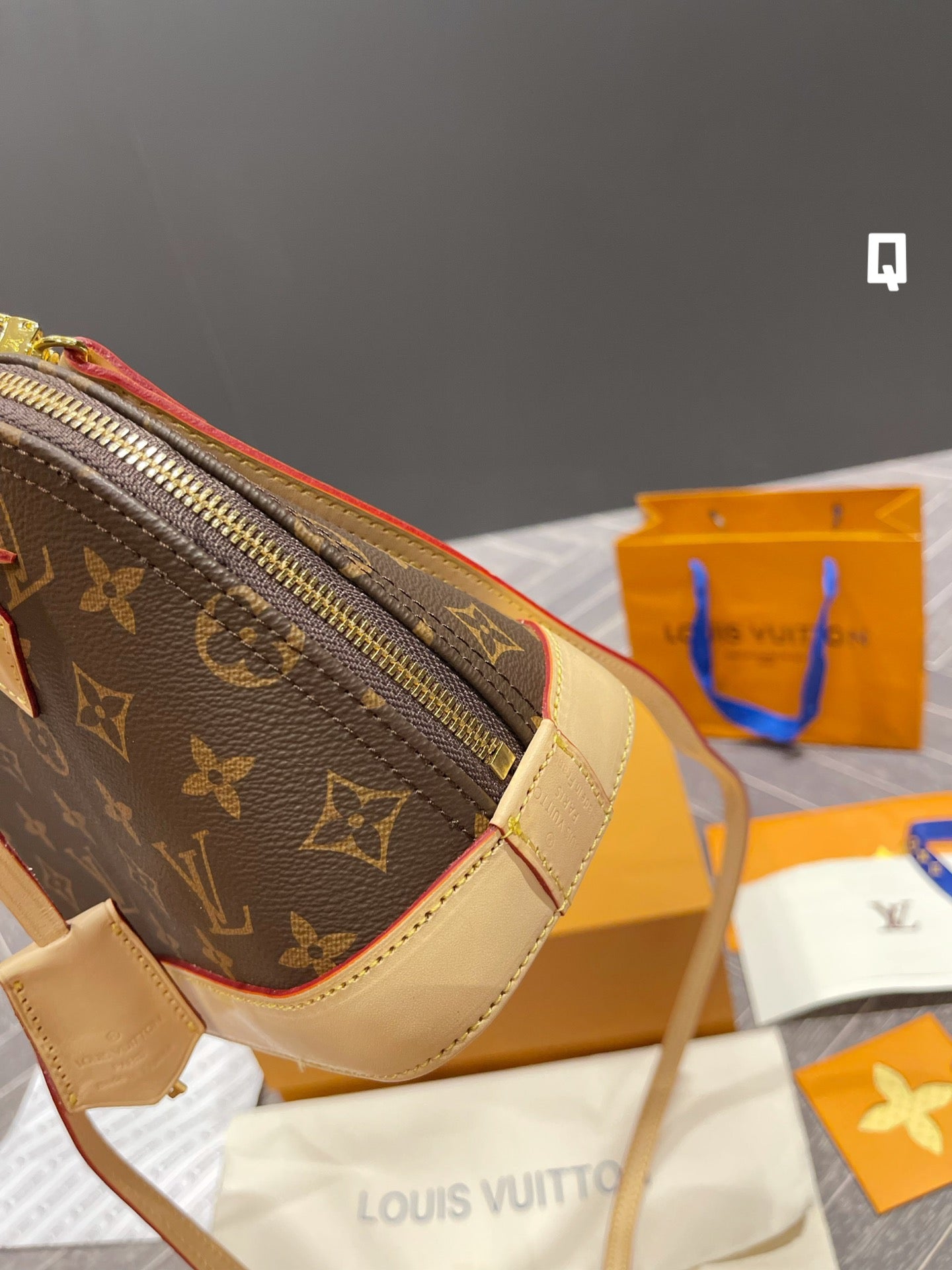 EN - New 1:1 rep Lux Bags LUV 564