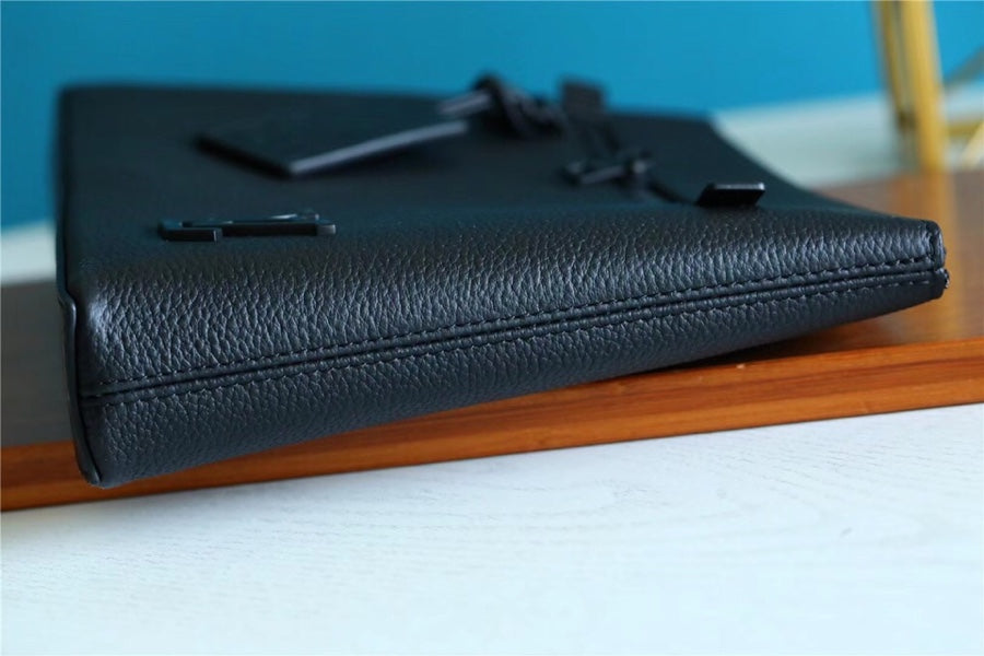 Top Quality Pochette Ipad Black Aerogram For Men, Wallet 30cm Top Quality M81029