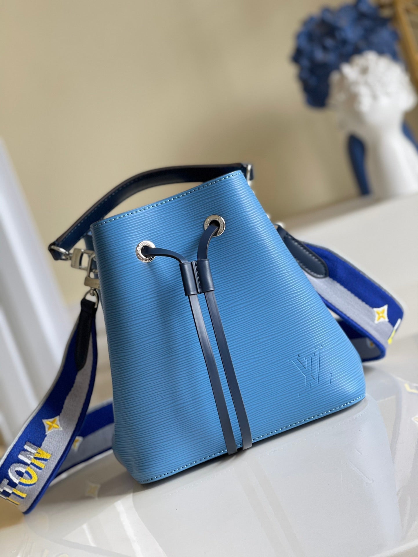 Top Quality NeoNoe BB Bucket Bag Bleuet Blue For Women,  Shoulder And Crossbody Bags 7.9in/20cm Top Quality M57691