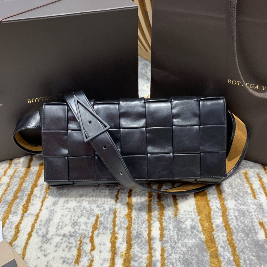 Top Quality Brick Cassette Bag For Women 11in/28cm In Black 709360VMAY18425